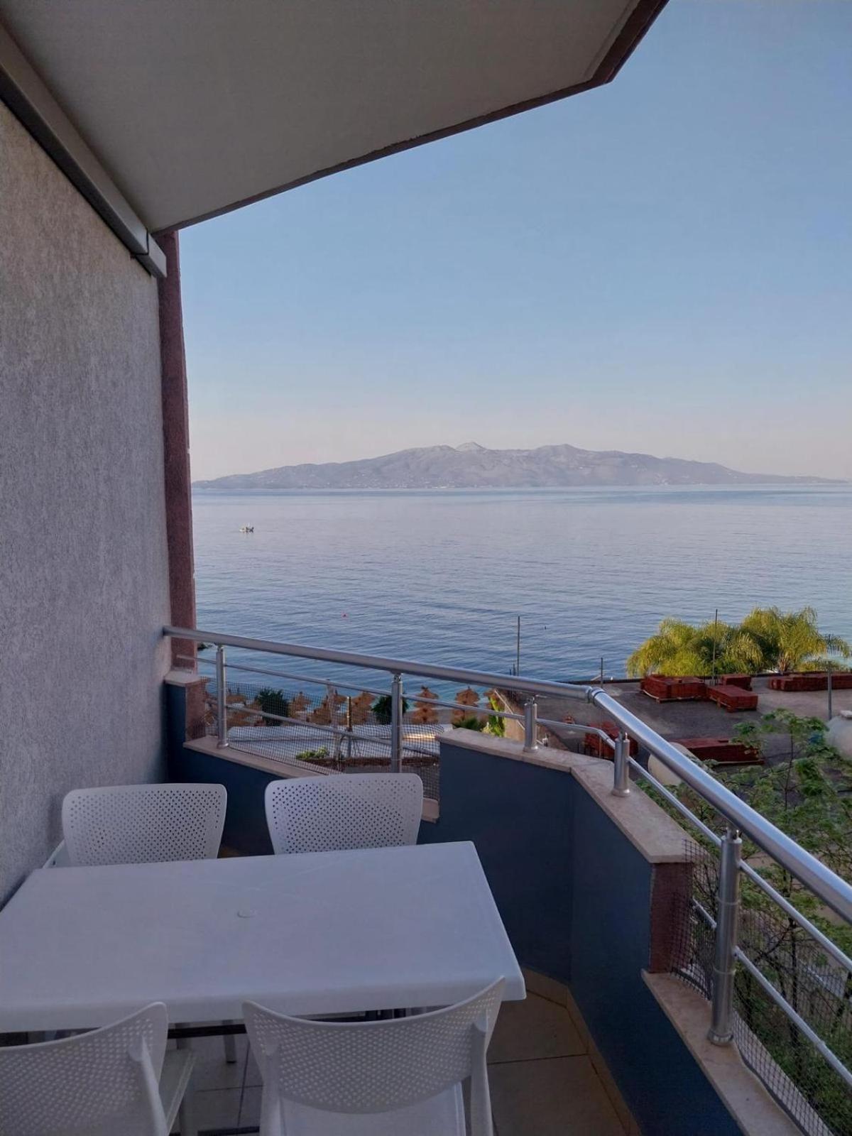 Susy Sea View Apartment Sarande Luaran gambar